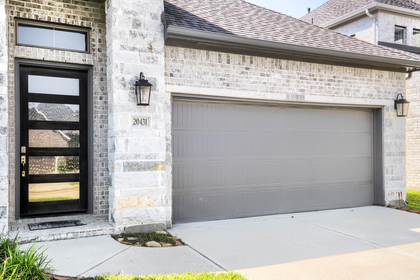 Exterior front 2 at 20431 Yearling Pasture Ln, Tomball