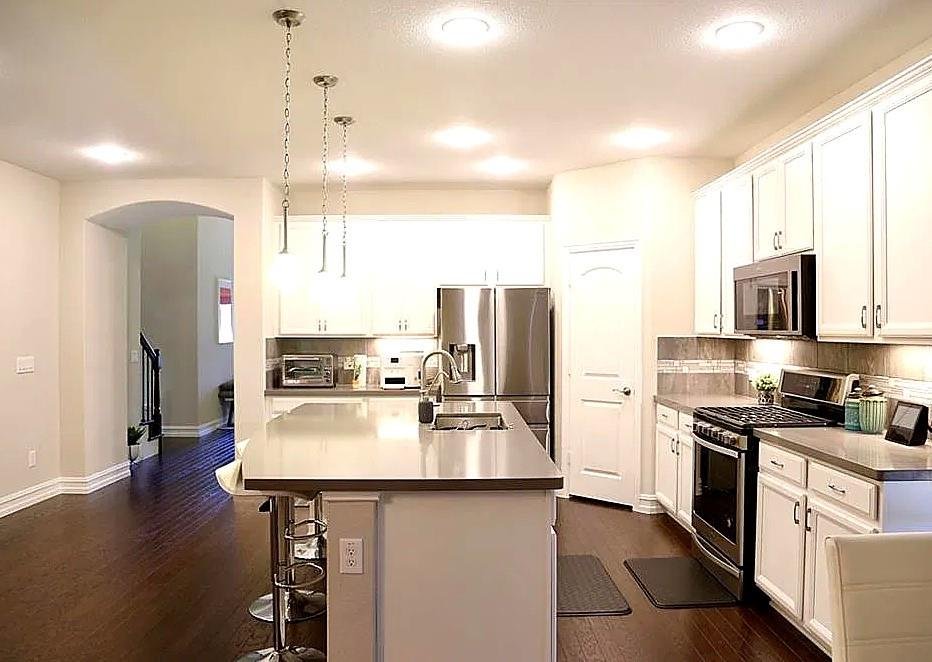 Kitchen at 2237 Candler Club Way, Little Elm