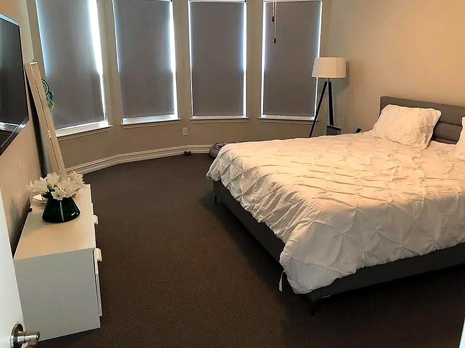 Primary bedroom at 2237 Candler Club Way, Little Elm