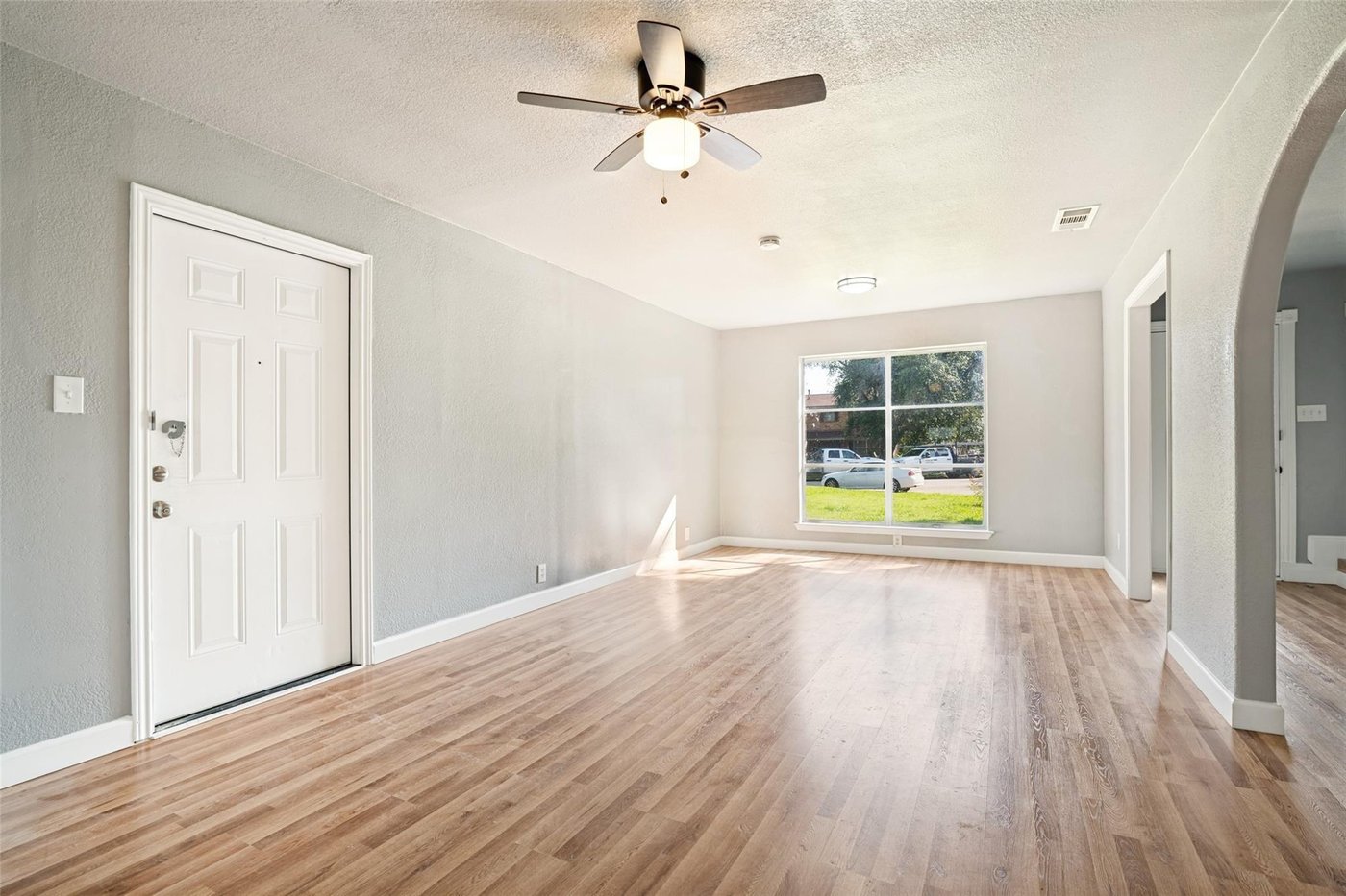 Living room 2 at 4401 Ivy Dr, Mesquite