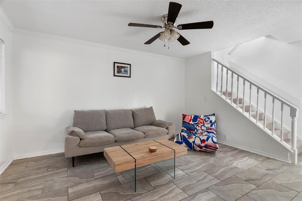 Living room 3 at 4414 Westminster Dr, Irving