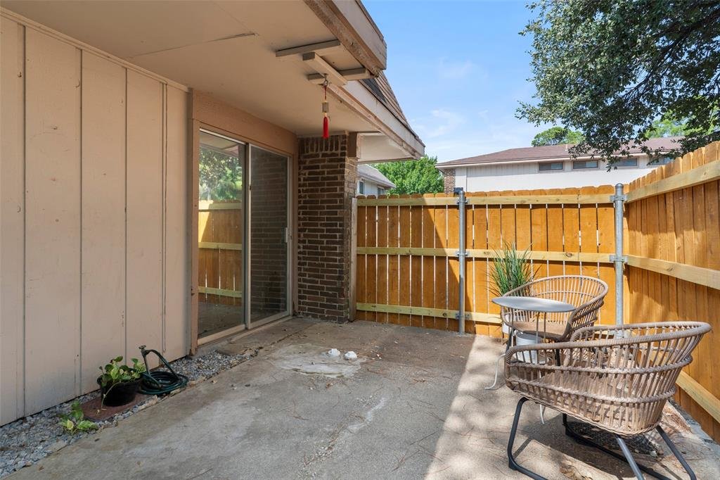 Patio 2 at 4414 Westminster Dr, Irving