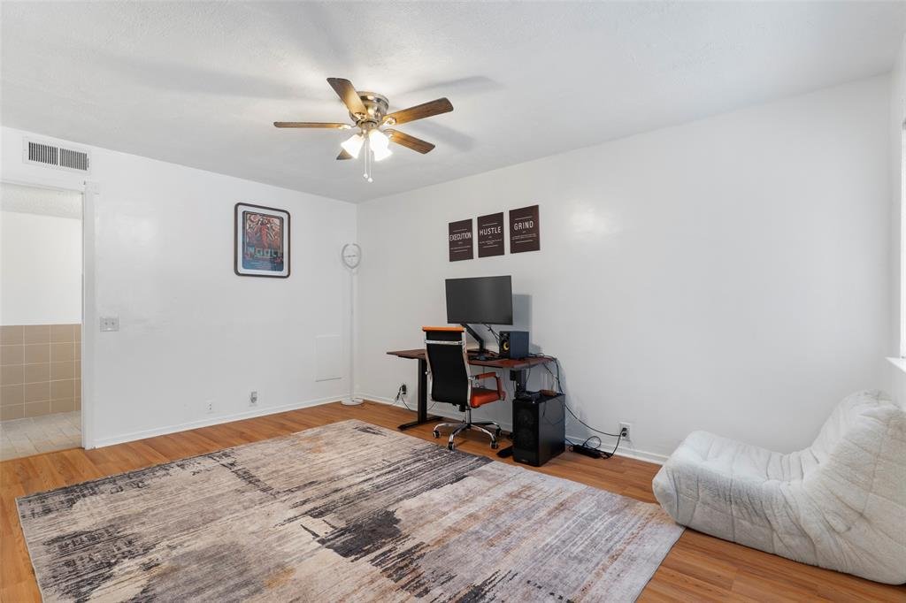 Primary bedroom 2 at 4414 Westminster Dr, Irving