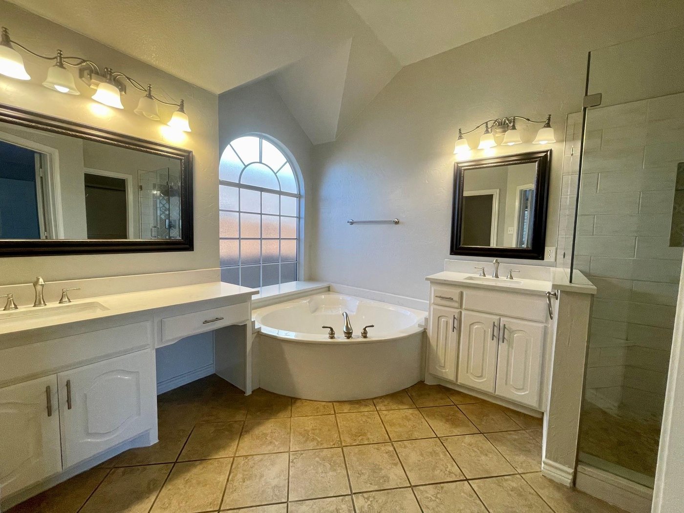 Primary bathroom 4 at 6505 Josephine Dr, Arlington