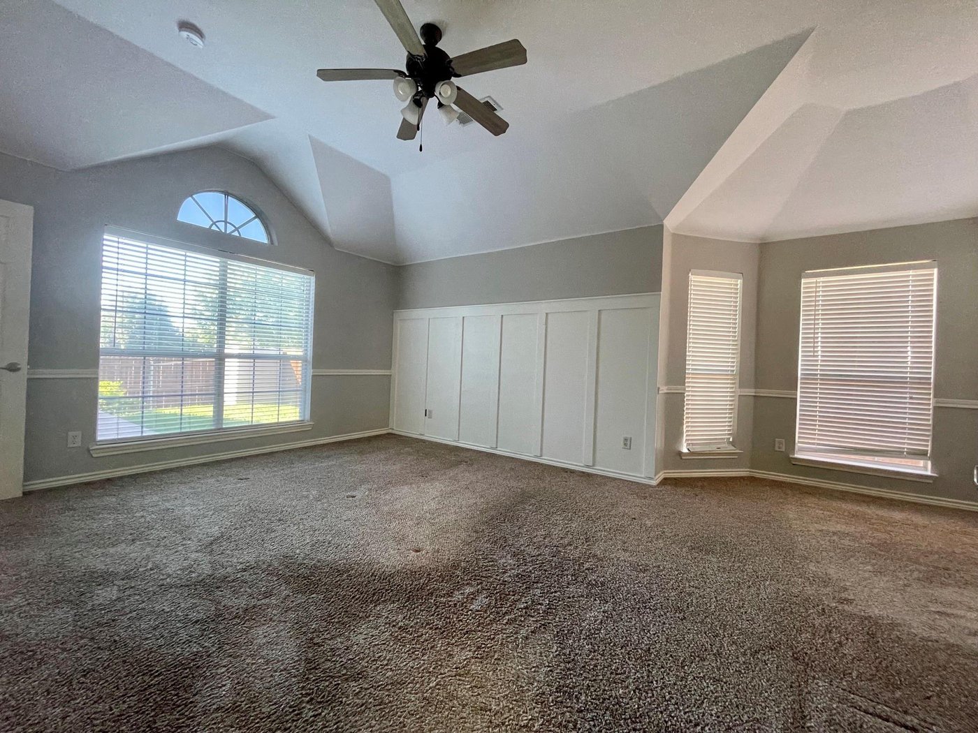 Primary bedroom at 6505 Josephine Dr, Arlington
