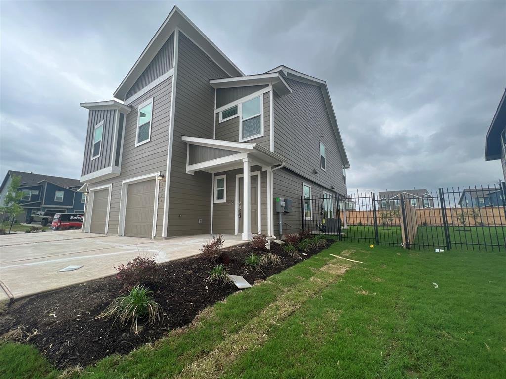 7224 Spotted Leaf Way Del Valle TX townhouse for lease
